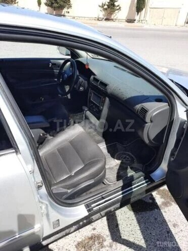 Volkswagen Passat 2004, 319,800 km - 1.8 л - Bakı
