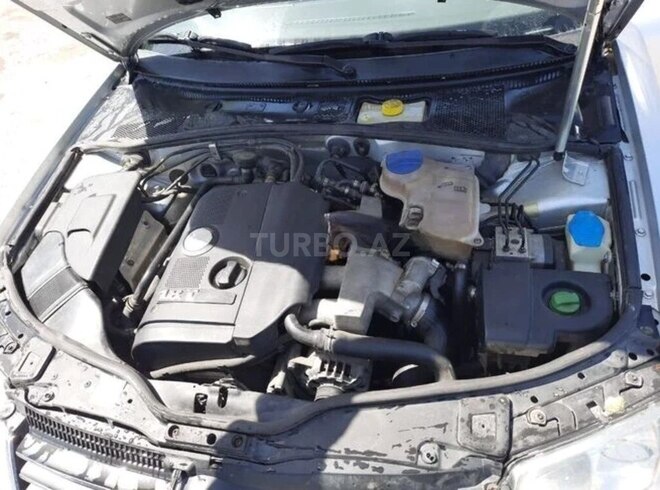 Volkswagen Passat 2004, 319,800 km - 1.8 л - Bakı