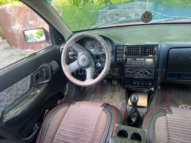 Volkswagen Polo 1995, 250,000 km - 1.6 л - Bakı