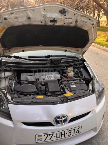 Toyota Prius 2011, 300,000 km - 1.8 l - Bakı
