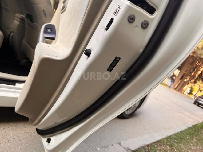 Toyota Prius 2011, 300,000 km - 1.8 l - Bakı