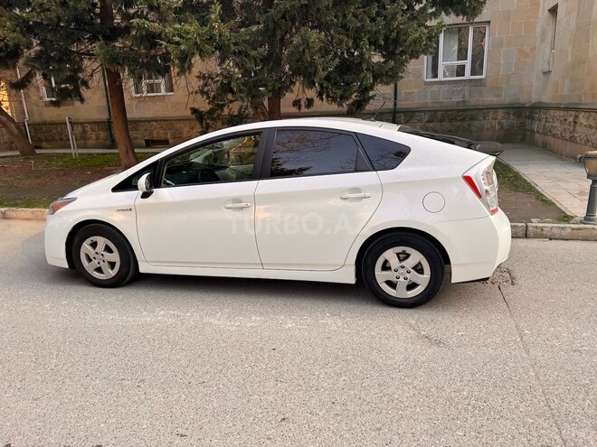 Toyota Prius 2011, 300,000 km - 1.8 l - Bakı