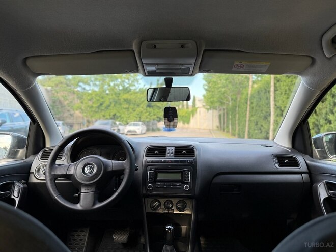 Volkswagen Polo 2014, 172,856 km - 1.6 l - Bakı