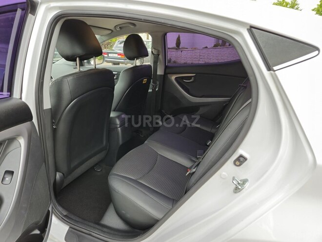 Hyundai Avante 2015, 188,750 km - 1.6 l - Astara