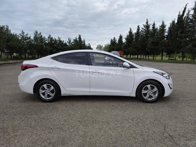 Hyundai Avante 2015, 188,750 km - 1.6 l - Astara