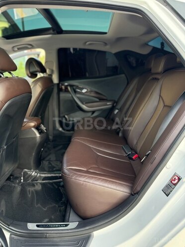Hyundai Grandeur 2015, 136,600 km - 2.2 l - Bakı