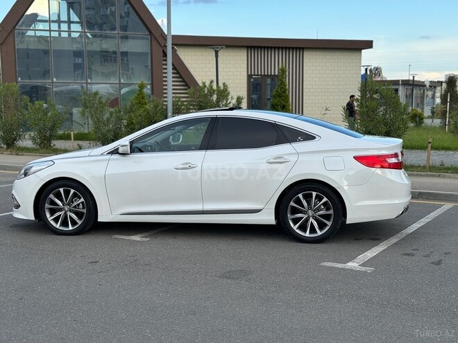 Hyundai Grandeur 2015, 136,600 km - 2.2 l - Bakı