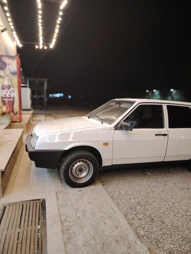 LADA (VAZ) 2109 1991, 180,000 km - 1.5 l - Salyan
