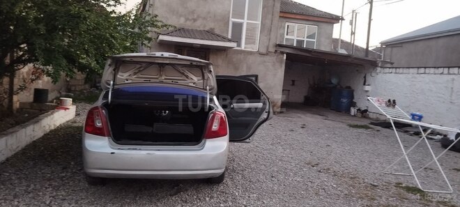 Chevrolet Lacetti-3