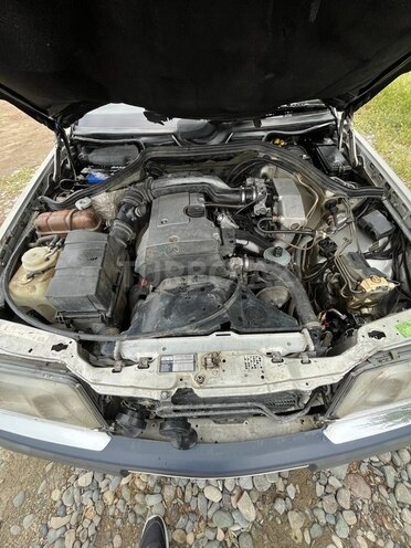 Mercedes E 220 1992, 62,783 km - 2.2 l - Neftçala