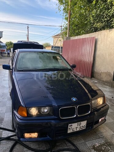BMW 320 1994, 290,439 km - 2.0 л - Astara