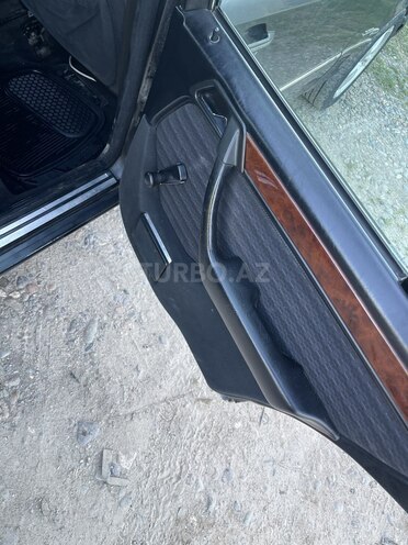 Mercedes E 220 1991, 526,624 km - 2.2 l - Tovuz