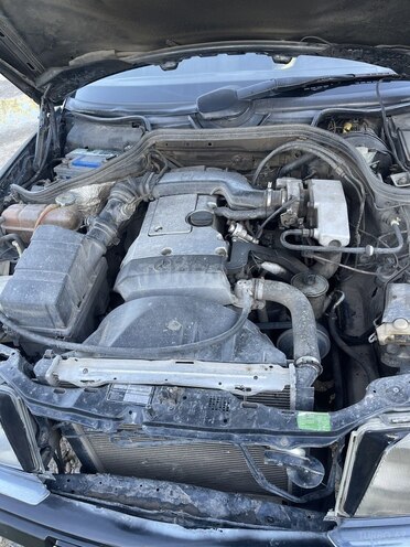 Mercedes E 220 1991, 526,624 km - 2.2 l - Tovuz