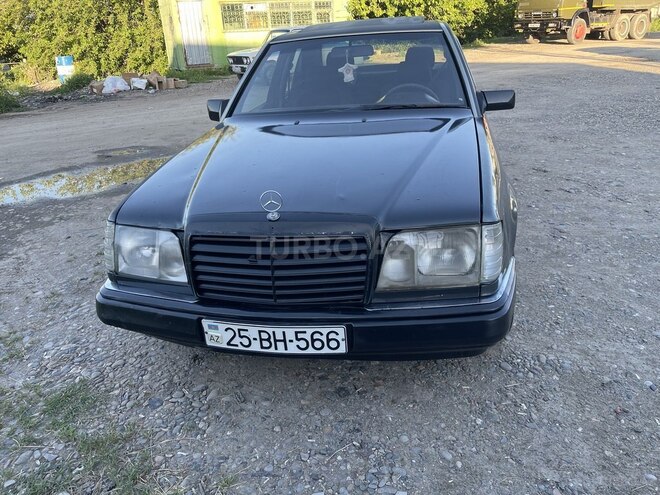 Mercedes E 220 1991, 526,624 km - 2.2 l - Tovuz