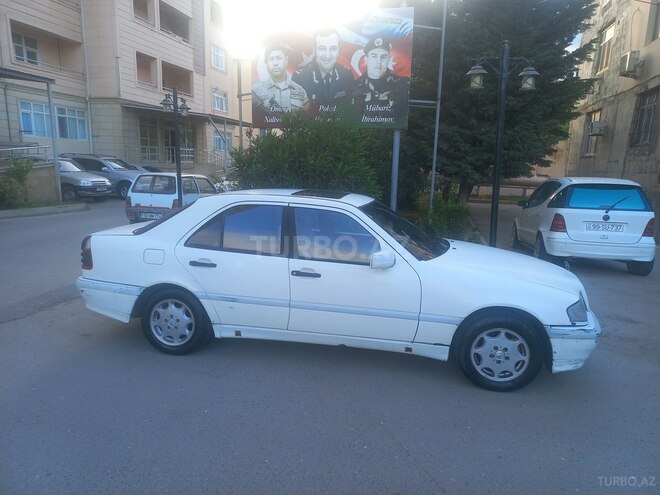 Mercedes C 200 d 1993, 444,444 km - 2.0 l - Bakı