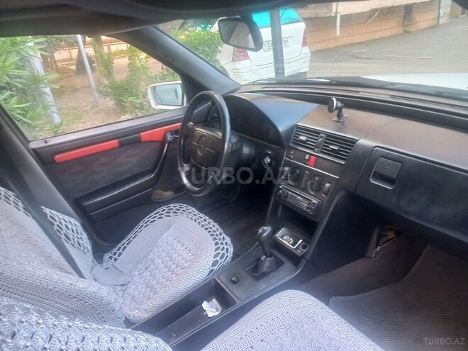 Mercedes C 200 d 1993, 444,444 km - 2.0 l - Bakı
