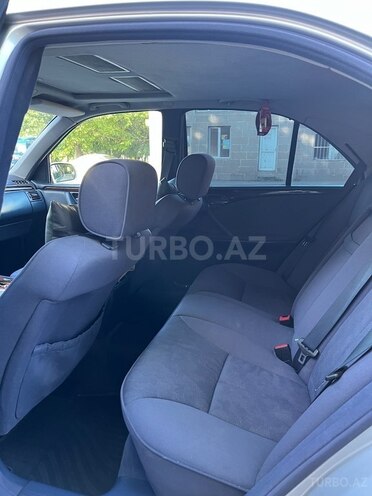 Mercedes E 240 1999, 400,000 km - 2.4 l - Tovuz