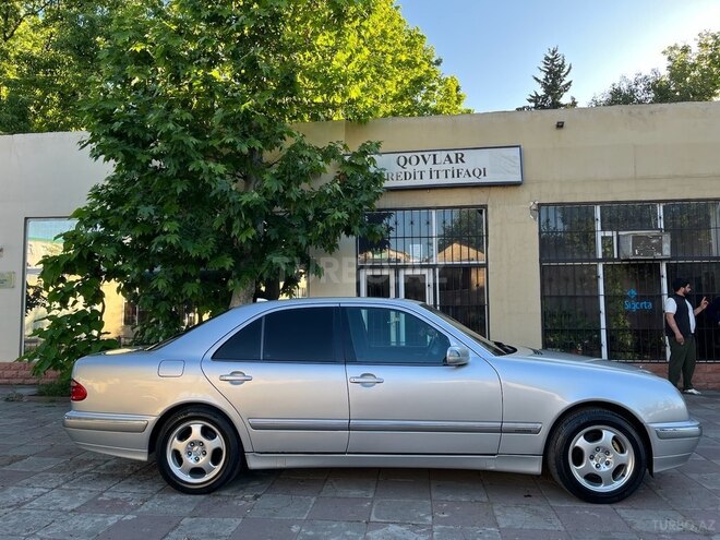 Mercedes E 240 1999, 400,000 km - 2.4 l - Tovuz