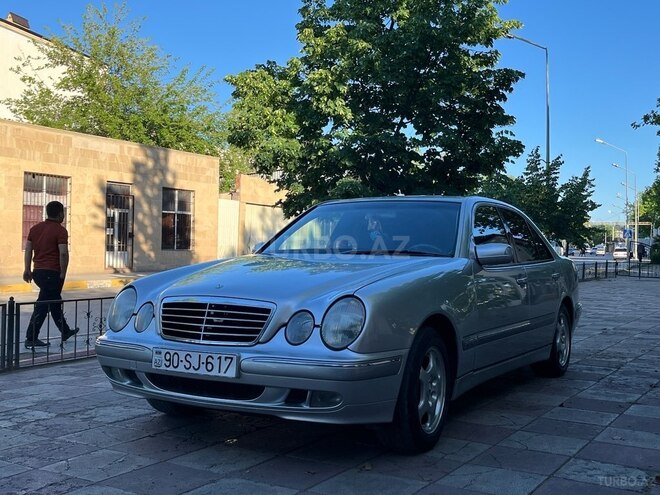 Mercedes E 240 1999, 400,000 km - 2.4 l - Tovuz