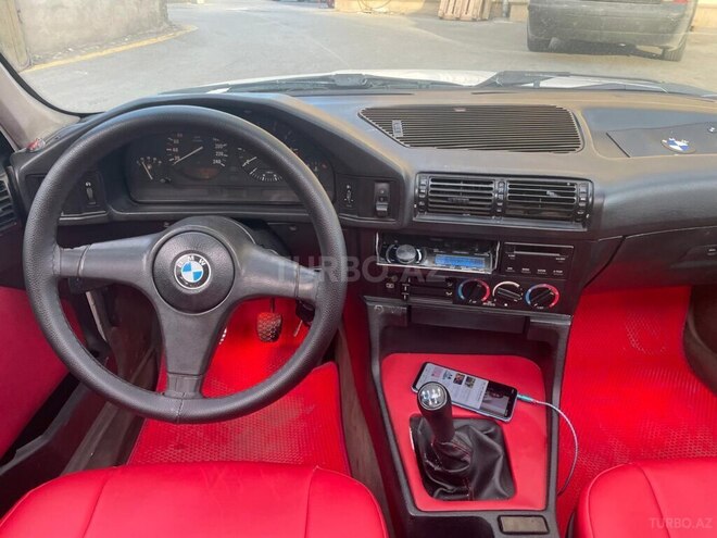 BMW 520 1990, 566,000 km - 2.0 l - Bakı