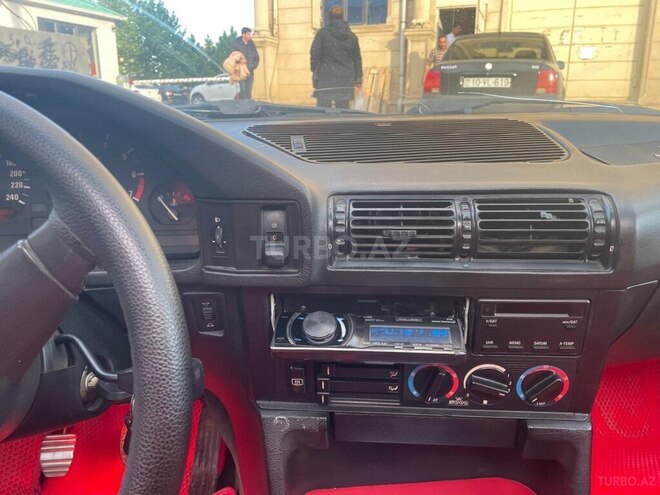 BMW 520 1990, 566,000 km - 2.0 l - Bakı