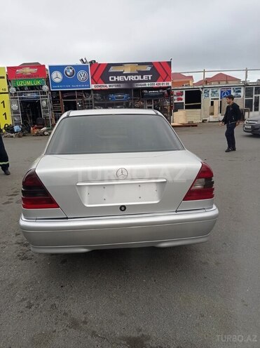 Mercedes C 220 1995, 250,000 km - 2.2 l - Bakı