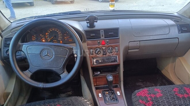 Mercedes C 180 1996, 264,000 km - 1.8 л - Bakı