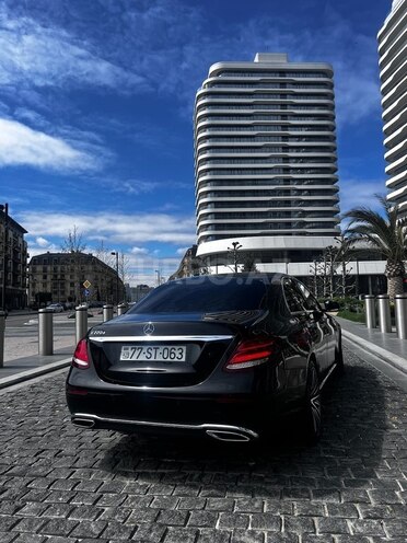 Mercedes E 220 d 2017, 185,000 km - 2.0 l - Bakı