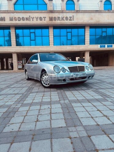Mercedes E 270 2001, 388,484 km - 2.7 l - Bakı
