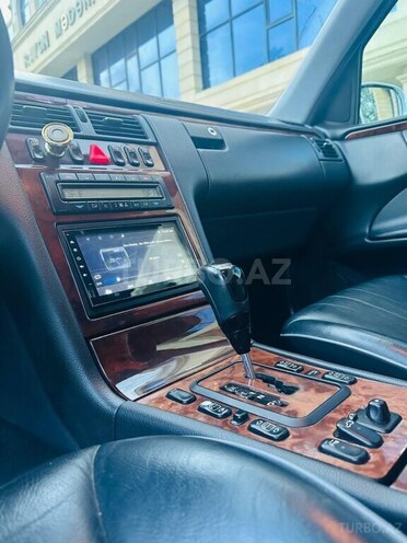 Mercedes E 270 2001, 388,484 km - 2.7 l - Bakı