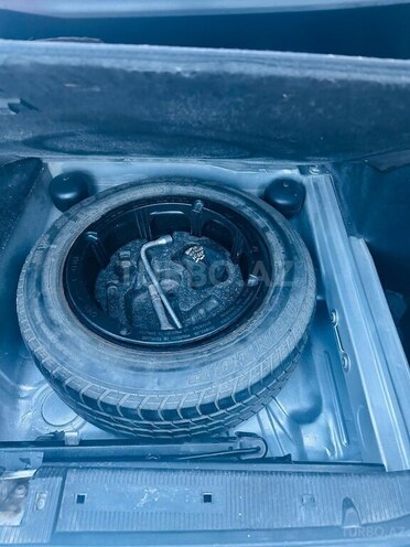Mercedes E 270 2001, 388,484 km - 2.7 l - Bakı