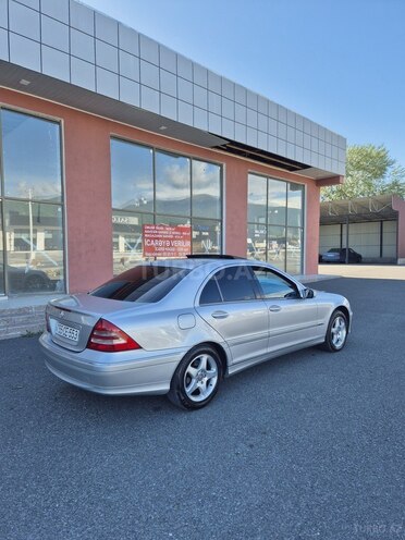 Mercedes C 240 2001, 263,548 km - 2.6 l - Şəki