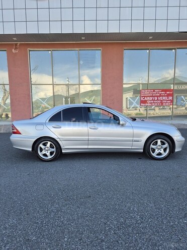 Mercedes C 240 2001, 263,548 km - 2.6 l - Şəki
