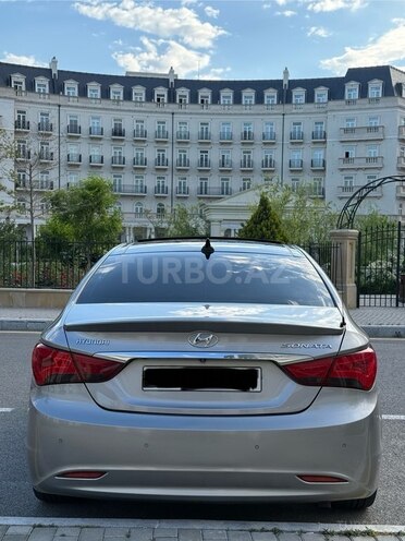 Hyundai Sonata-7