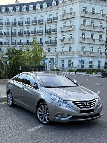 Hyundai Sonata-3