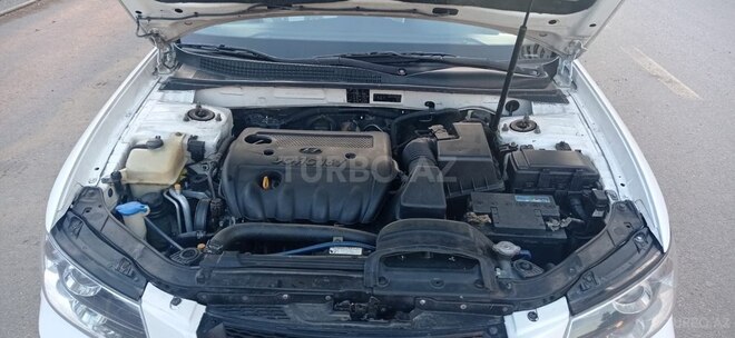 Hyundai Sonata-11
