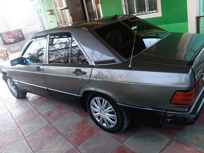 Mercedes 190 1988, 150,000 km - 2.0 l - Bərdə