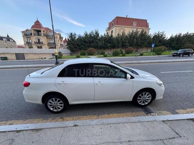 Toyota Corolla 2013, 253,000 km - 1.6 l - Bakı
