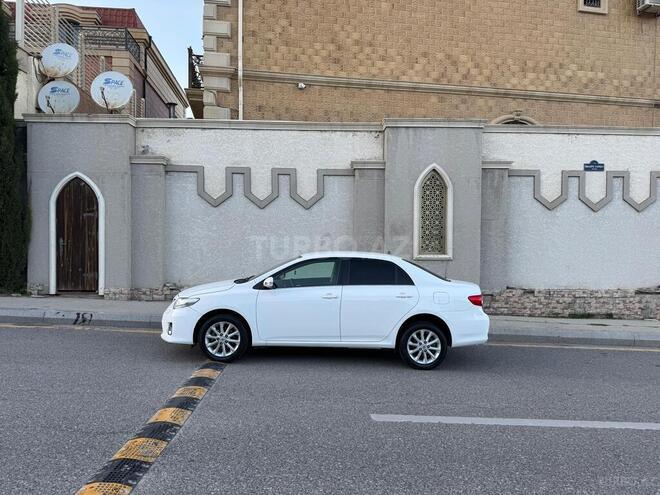 Toyota Corolla 2013, 253,000 km - 1.6 l - Bakı