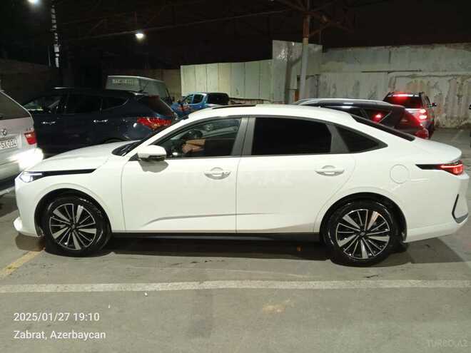 Changan Qiyuan A05 2025, 30,000 km - 1.5 л - Bakı