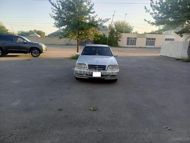 Mercedes C 200 d 1995, 230,145 km - 2.0 л - Bərdə