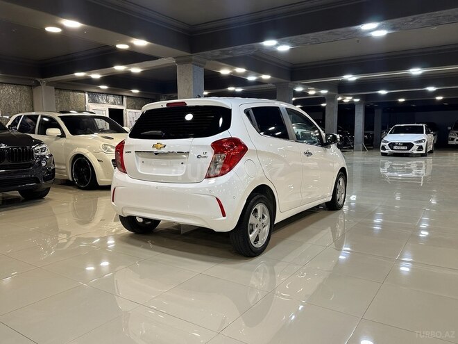 Chevrolet Spark 2016, 75,000 km - 1.0 л - Bakı