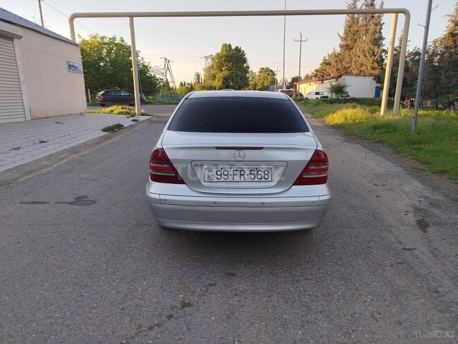 Mercedes C 200 2000, 252,483 km - 2.0 l - Qazax