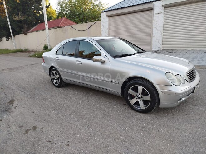 Mercedes C 200 2000, 252,483 km - 2.0 l - Qazax