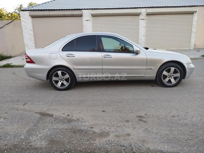 Mercedes C 200 2000, 252,483 km - 2.0 l - Qazax