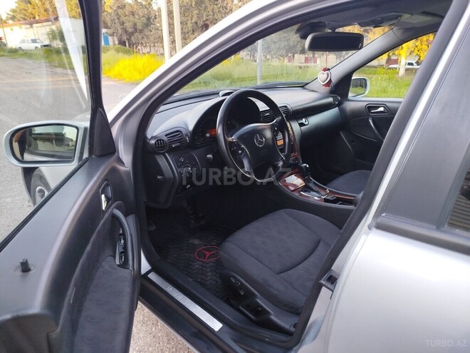 Mercedes C 200 2000, 252,483 km - 2.0 l - Qazax