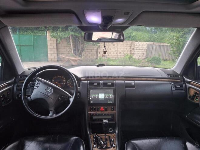 Mercedes E 320 2001, 225,000 km - 3.2 l - Ağdam