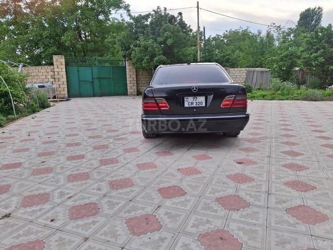 Mercedes E 320 2001, 225,000 km - 3.2 l - Ağdam