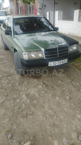 Mercedes 190 1988, 490,000 km - 2.0 l - Xudat
