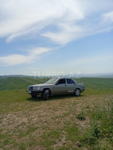 Mercedes 190 1991, 215,454 km - 2.0 л - Sabirabad